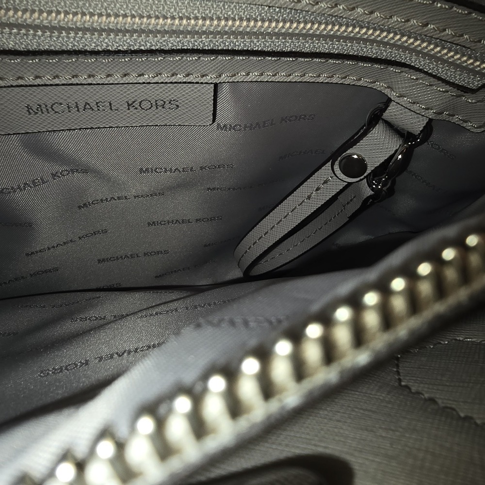 Michael Kors Purple Crossbody Bag - Picture 14 of 16